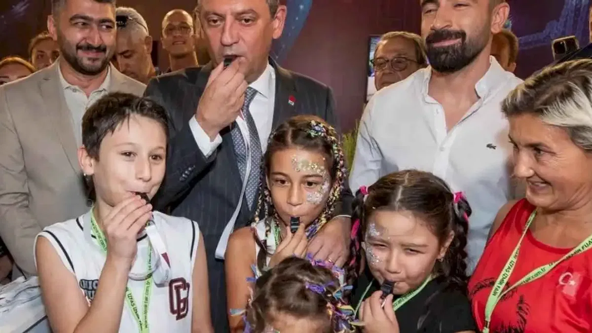 Özgür Özel: Kentsel dönüşüm için uyarı düdüğü çalacağız