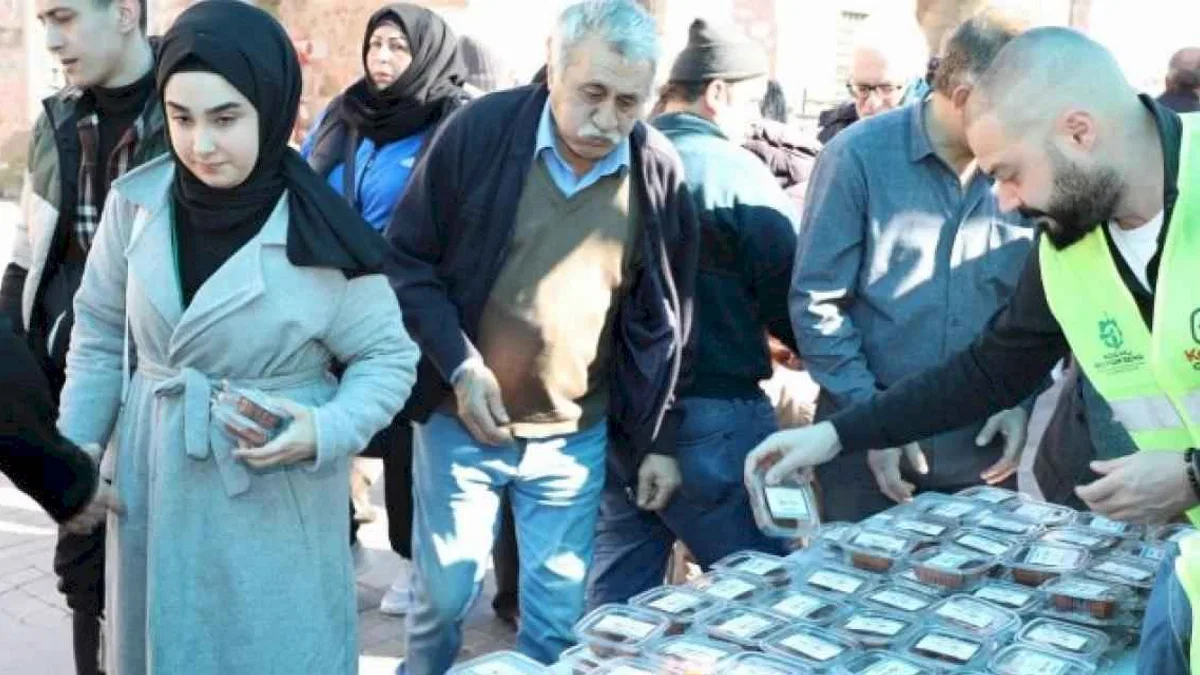 Büyükşehir’den Miraç Kandilinde tatlı ikramı