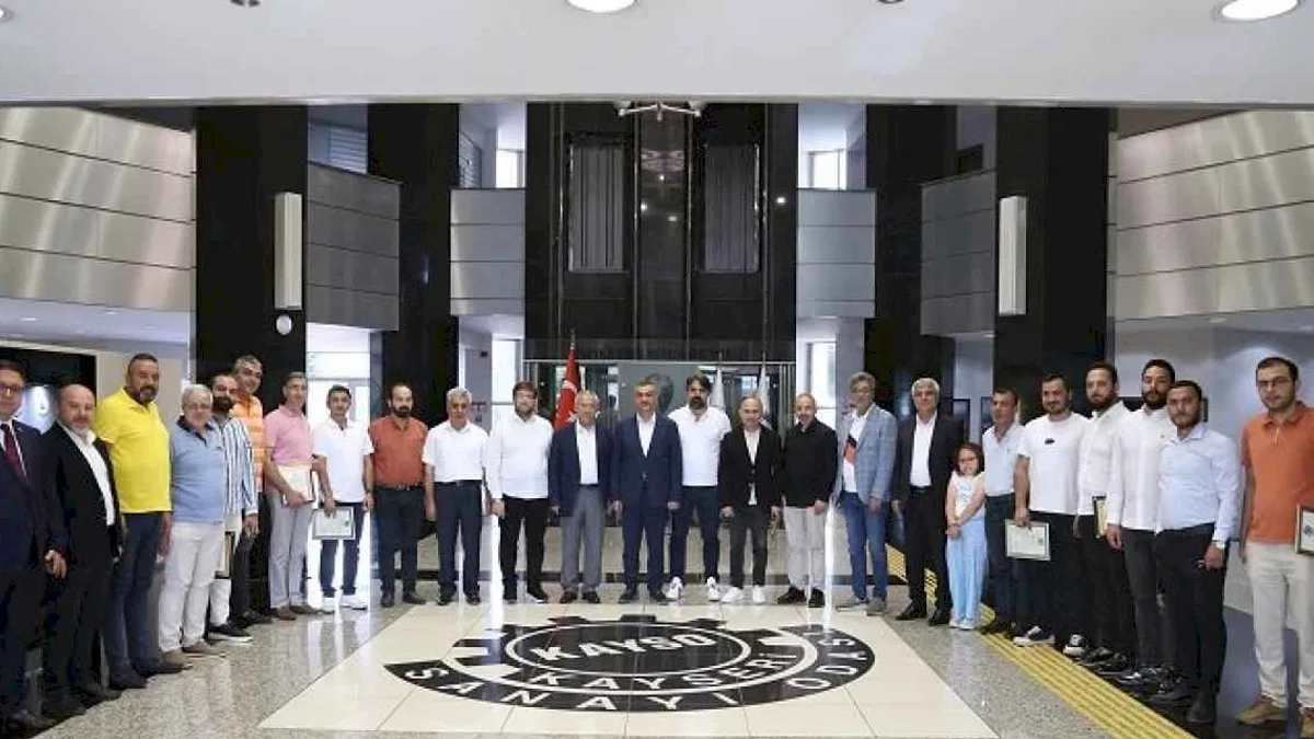 KAYSO'dan yeni üyelerine berat
