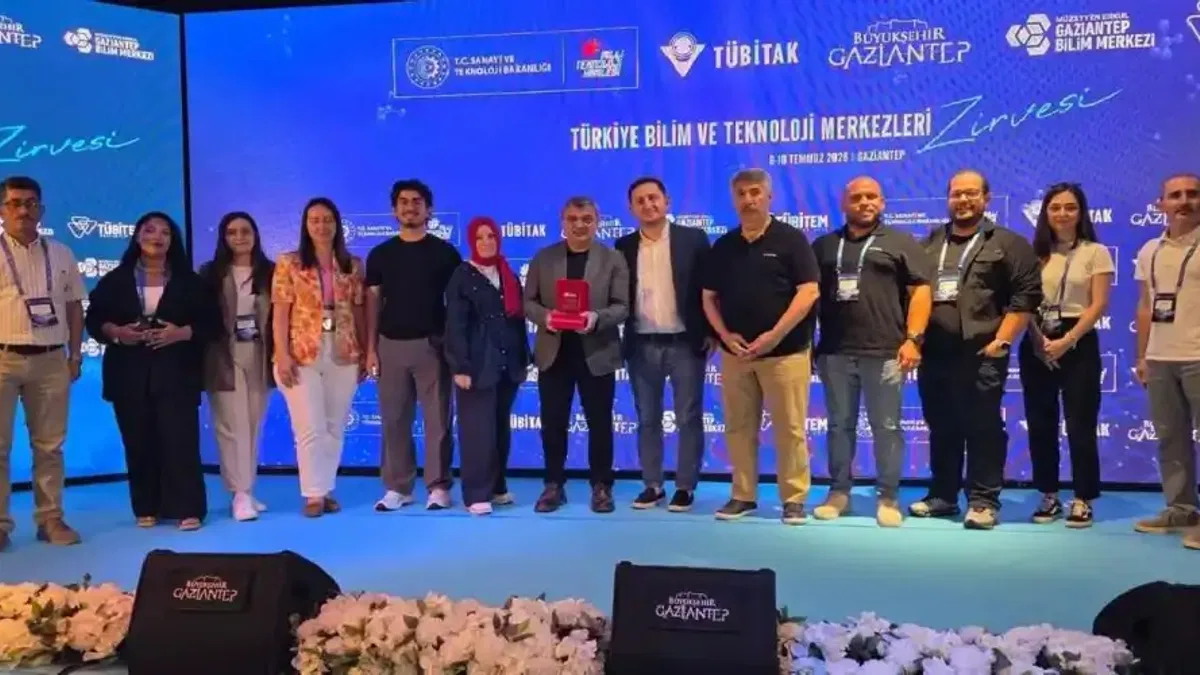 Kocaeli Büyükşehir'in bilim vizyonuna ödül