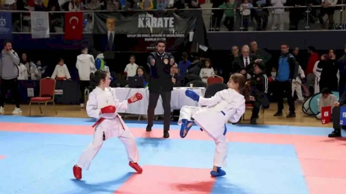 Kocaeli'de karate resitali yaşandı