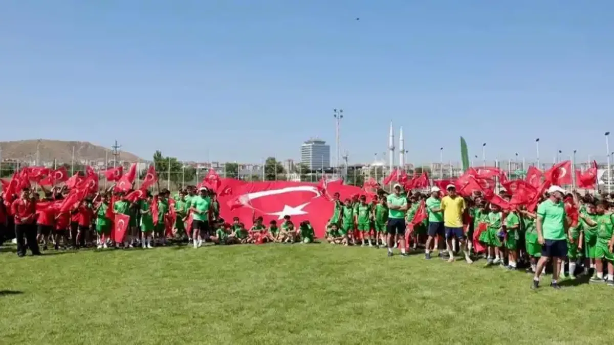 Kayseri Şeker'in yaz okulu 14'üncü kez kapılarını açtı