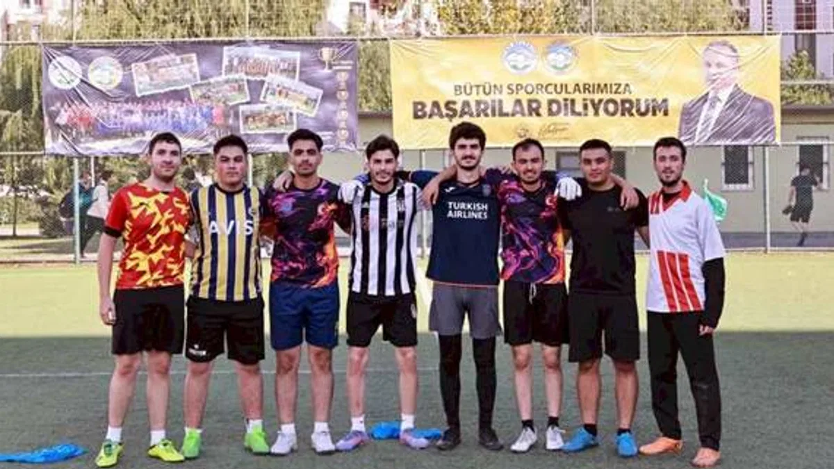 Talas’ta Cumhuriyet Kupası heyecanı başladı