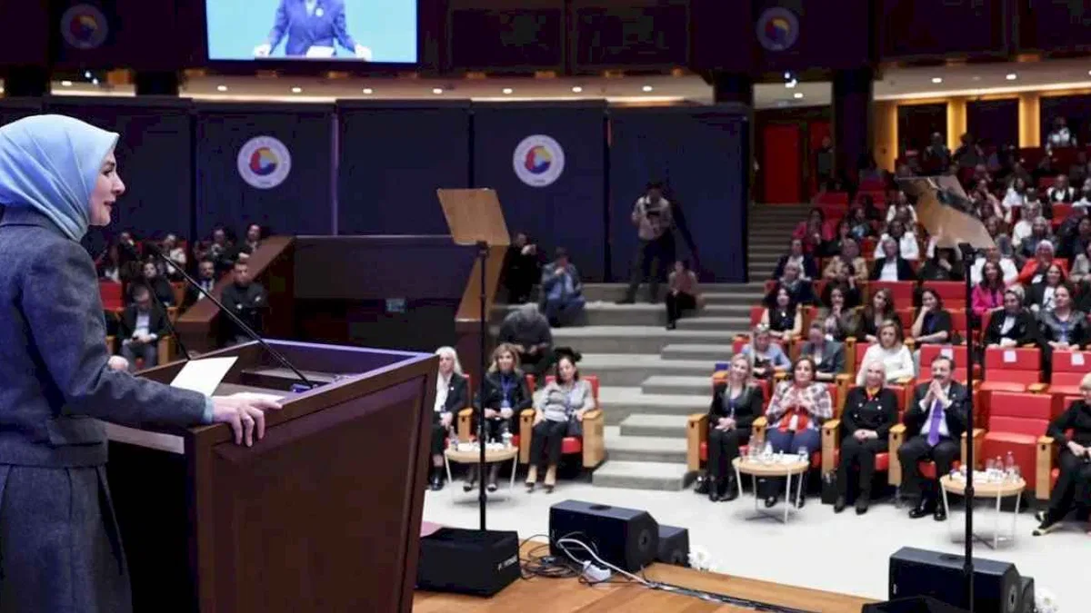 Bakan Göktaş: Kadın varsa gelecek vardır