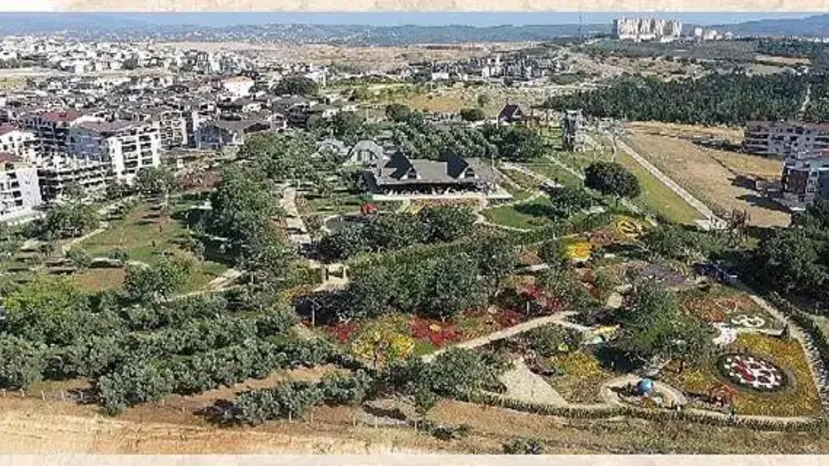 Macera Bursa, rengarenk