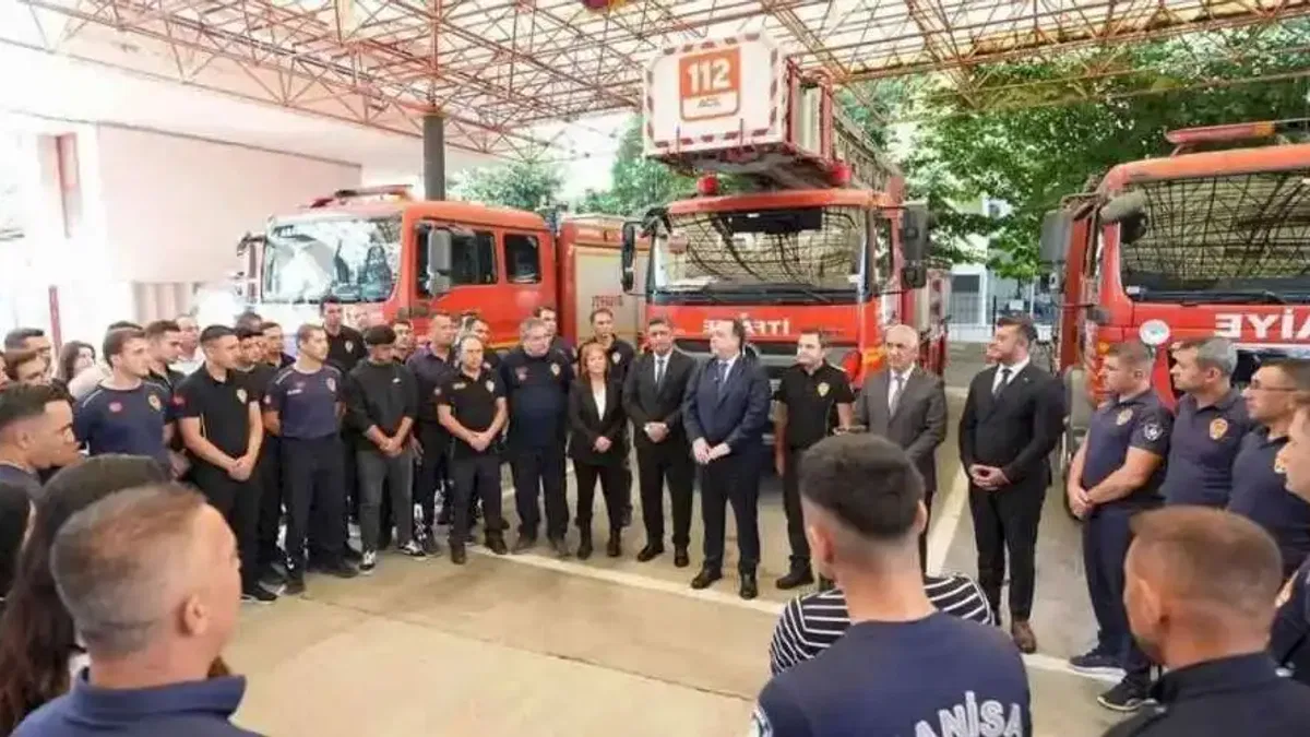 Manisa'da Başkan Dutlulu'dan itfaiyecilere ziyaret