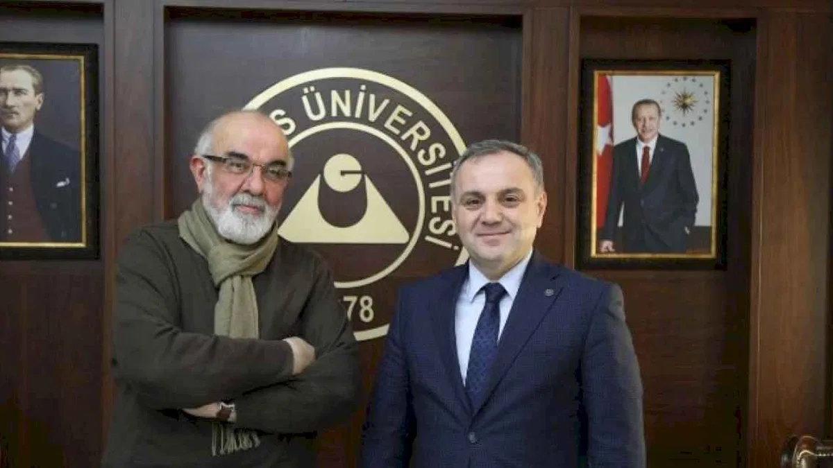 Rektör Prof. Dr. Altun’dan “15 Temmuz Demokrasi ve Milli Birlik Günü” mesajı
