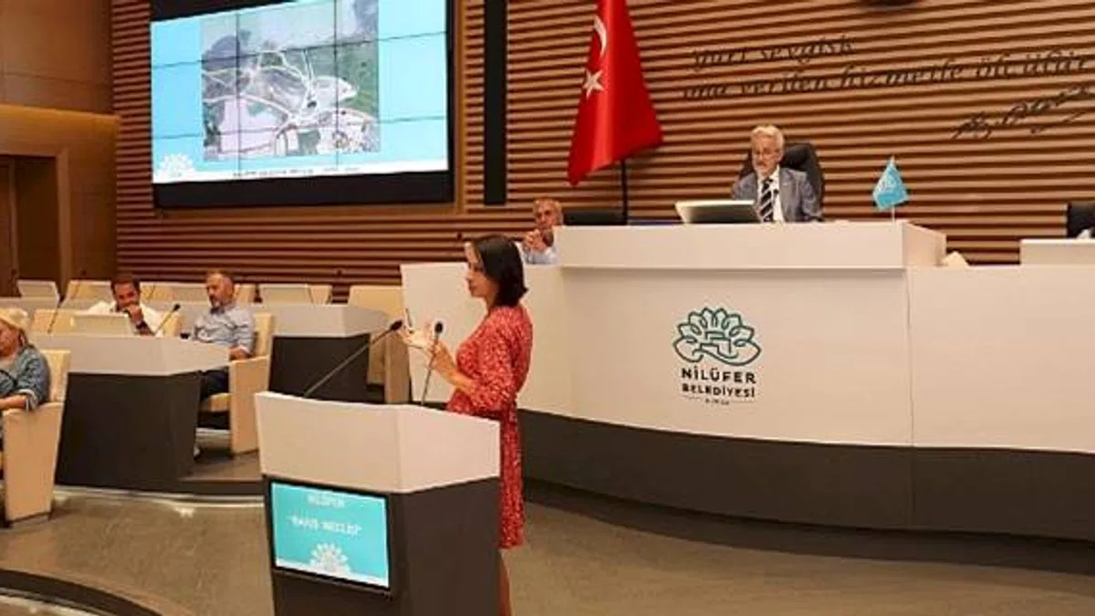 Nilüfer Belediyesi'nden üniversite öğrencilerine ulaşım desteği