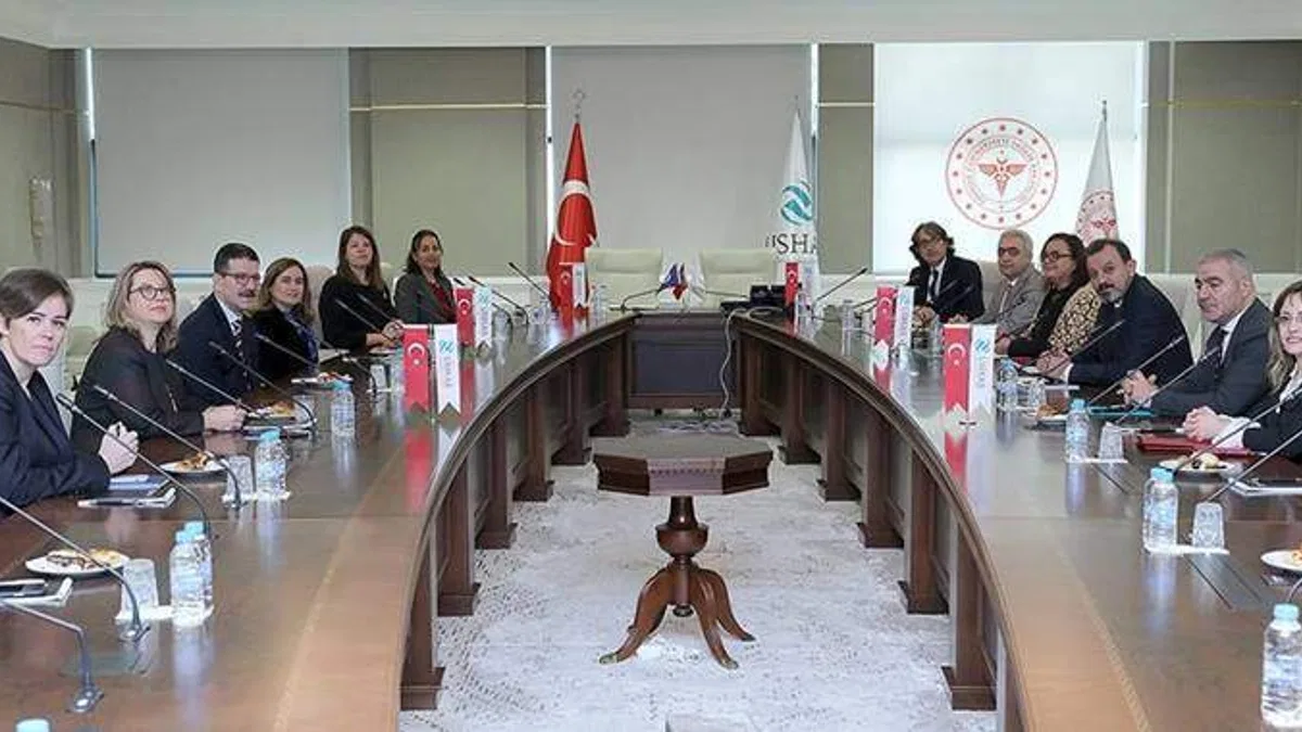 Yabancı üniversite öğrencileri, ülkelerinde Türkiye'nin "gönüllü sağlık elçileri" olacak
