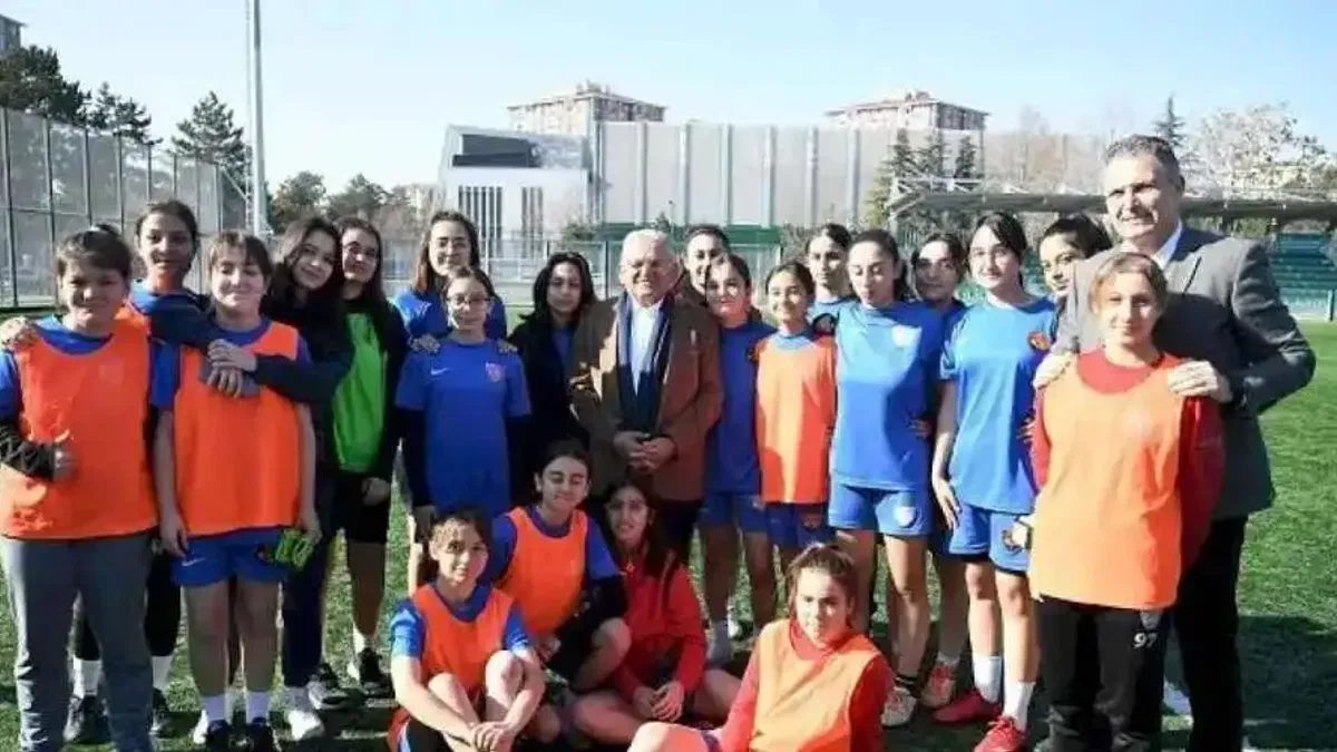 Kayseri'de amatör kulüplere 'Sümer' tesis