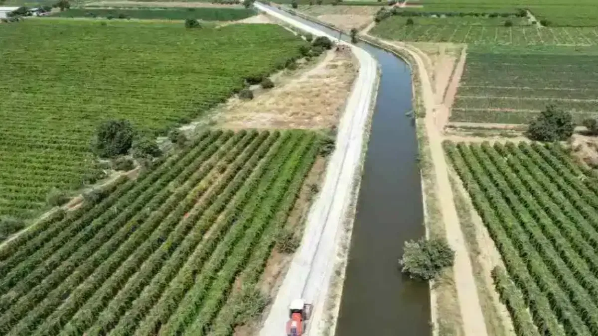Manisa Turgutlu’da yollar daha güvenli ve konforlu hale geliyor