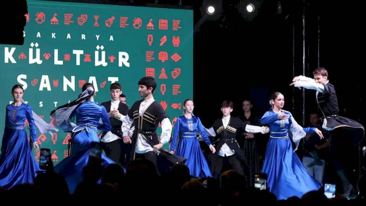 Sakarya’da Kafkas ve İç Anadolu’da şölen gibi akşam