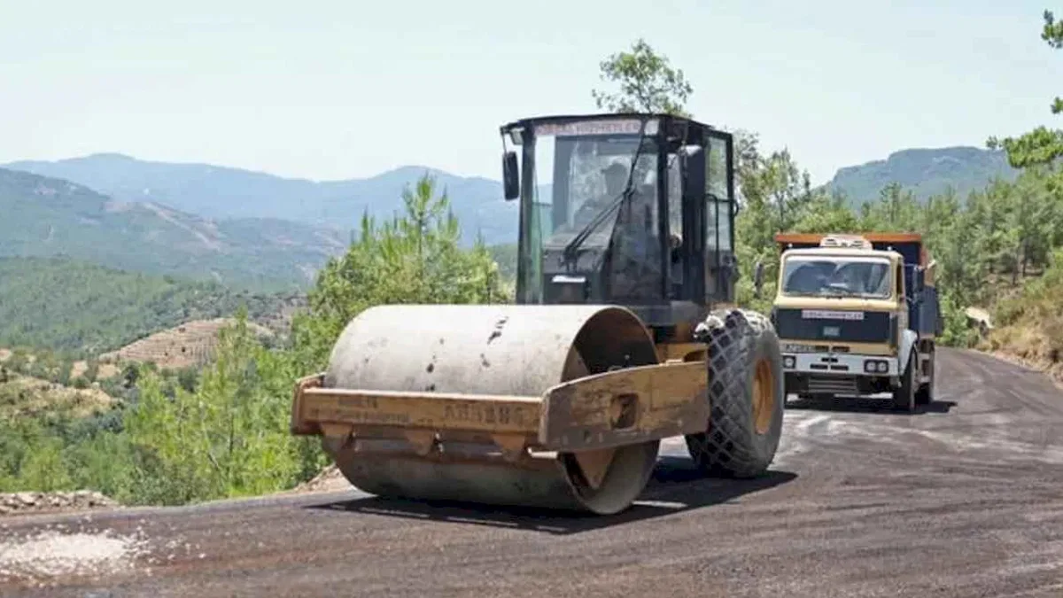 Alanya Şıhlar Mahalle yolu asfalta kavuştu