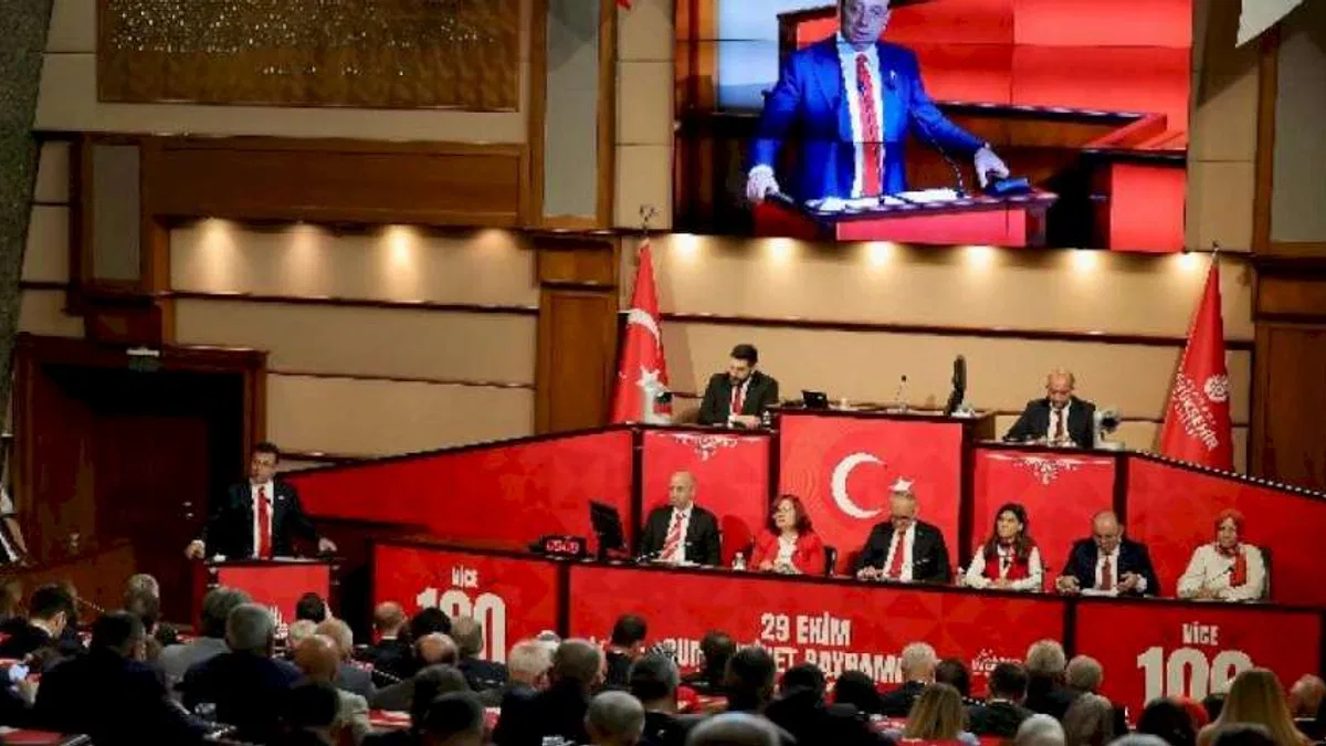 İstanbul Meclisi'nde 'olağanüstü' tarihi toplantı