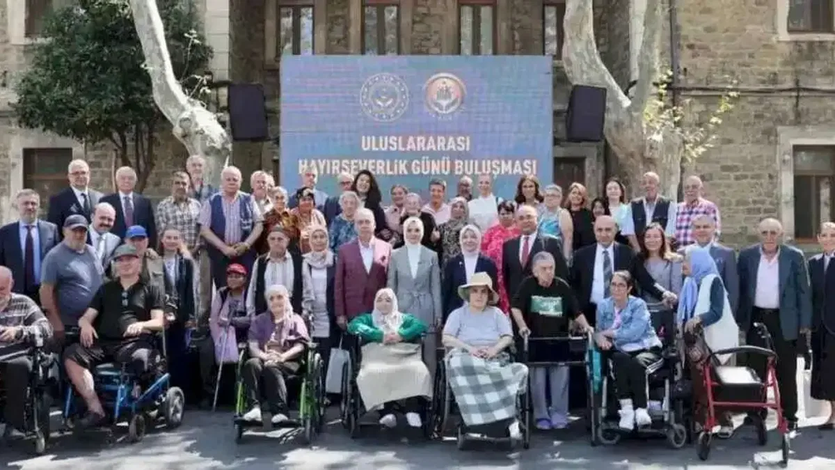 Bakan Göktaş, Darülaceze bağışçılarıyla buluştu