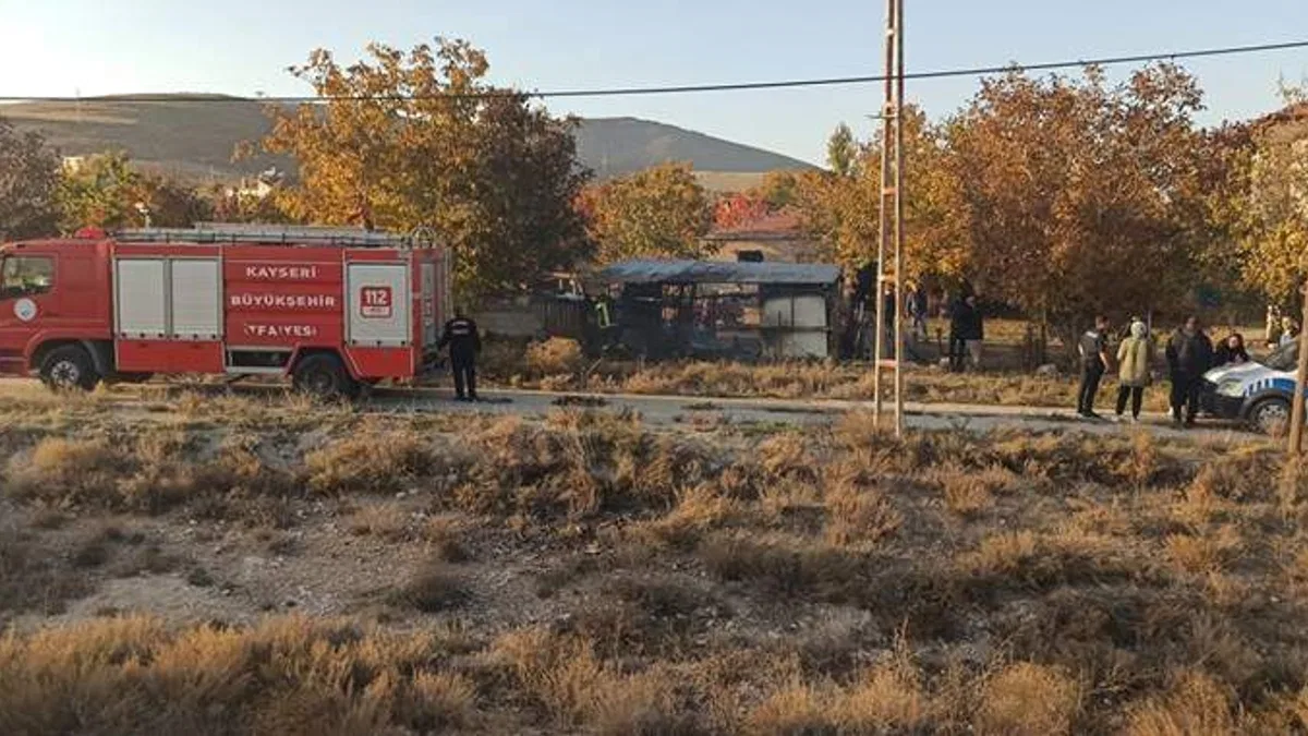 Yahyalı'da tandırlıkta çıkan yangını itfaiye ekipleri söndürdü