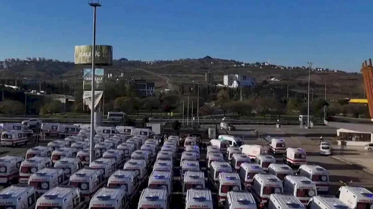 Bakan Memişoğlu: Yıl sonuna kadar 856 yeni ambulans daha hizmete girecek