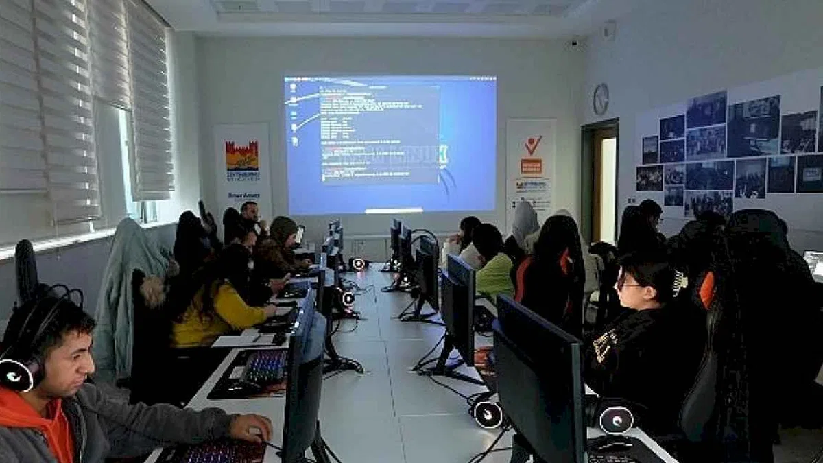 Dijital Ortamda Bilgi Güvenliği İçin 'Siber Güvenlik Atölyesi' Eğitimleri