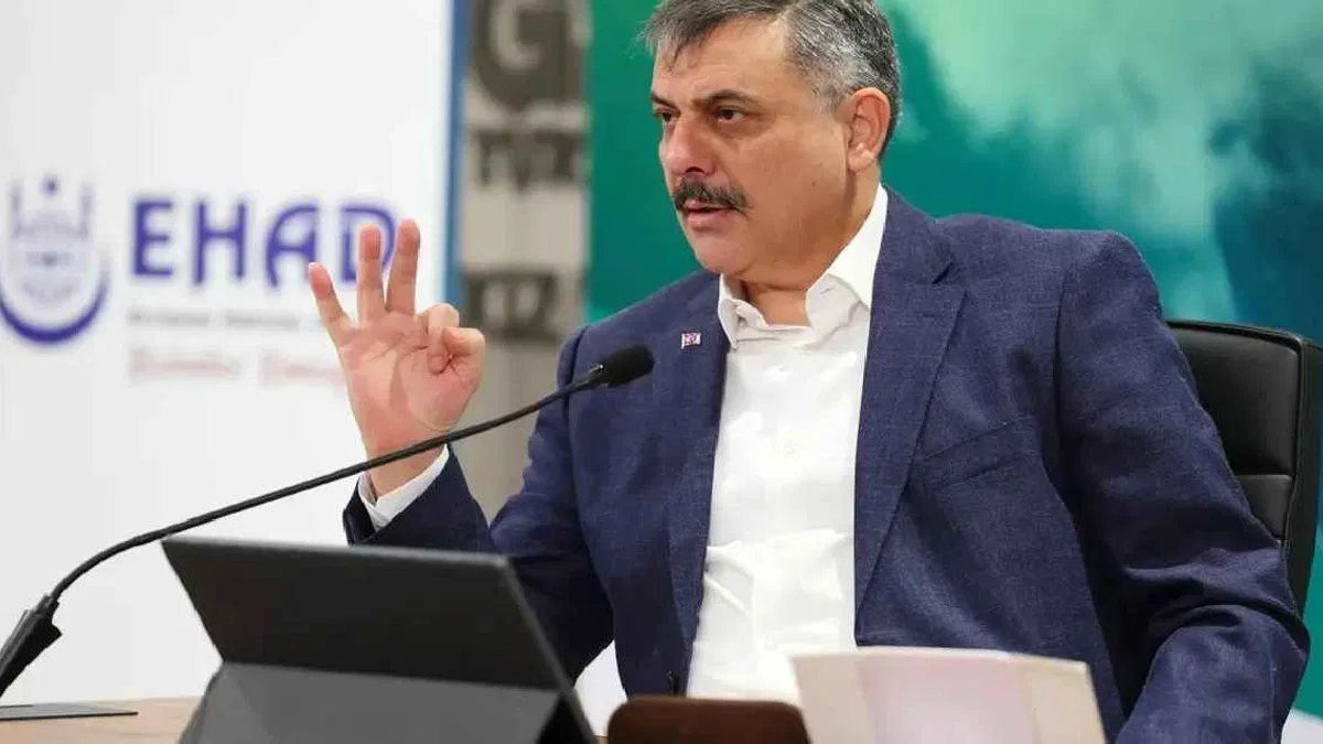 Bakan Çiftçi, hafızlarla 'İhyâ ve İnşâ Kampı' kapanışında buluştu