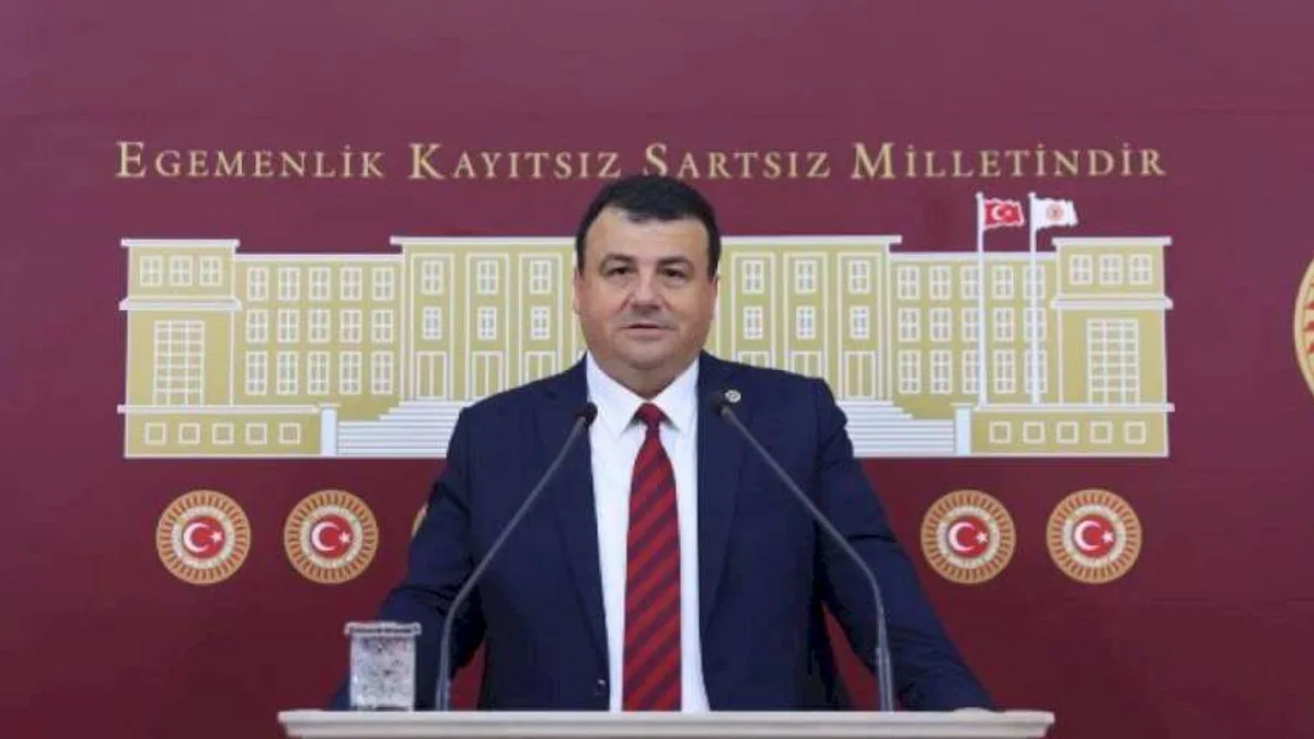 CHP'li Milletvekili Öztürk: Yaşanacak yurt öğrencilerin hakkıdır