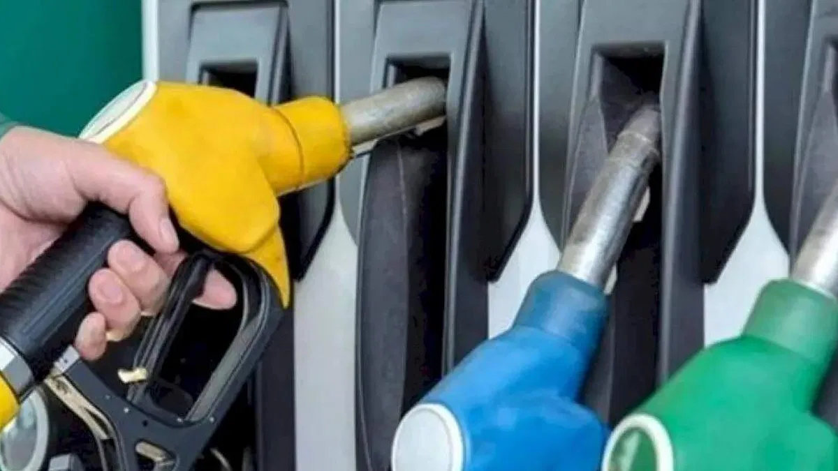 Önce motorine ardından benzine zam yolda...