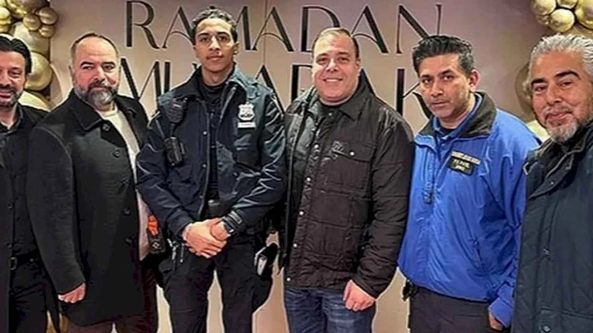 NYPD'den Brooklyn'de iftar yemeği