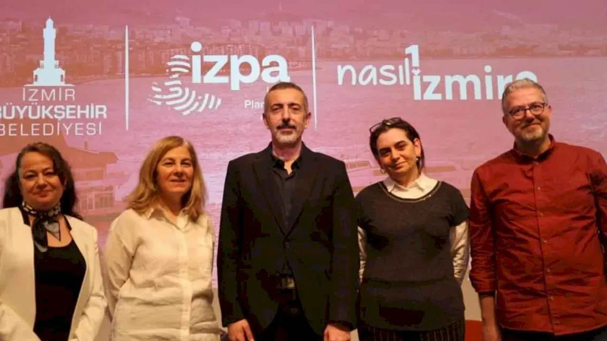 'Nasıl bir İzmir' serisinde son panel