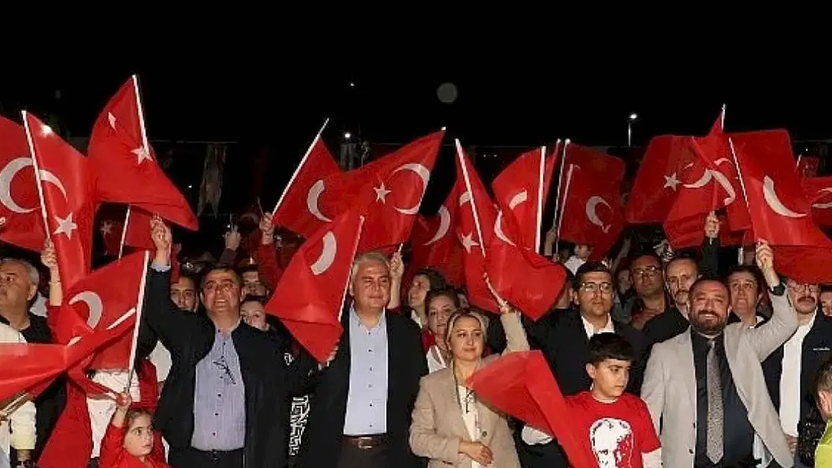 Ödemiş Cumhuriyet için tek yürek oldu