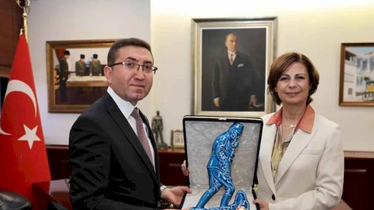 Eskişehir Barosu'ndan Başkan Ünlüce'ye ziyaret