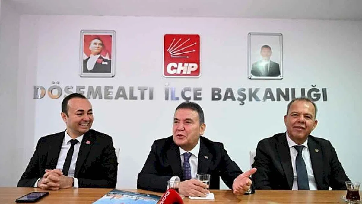 Başkan Muhittin Böcek Döşemealtı'nı ziyaret etti