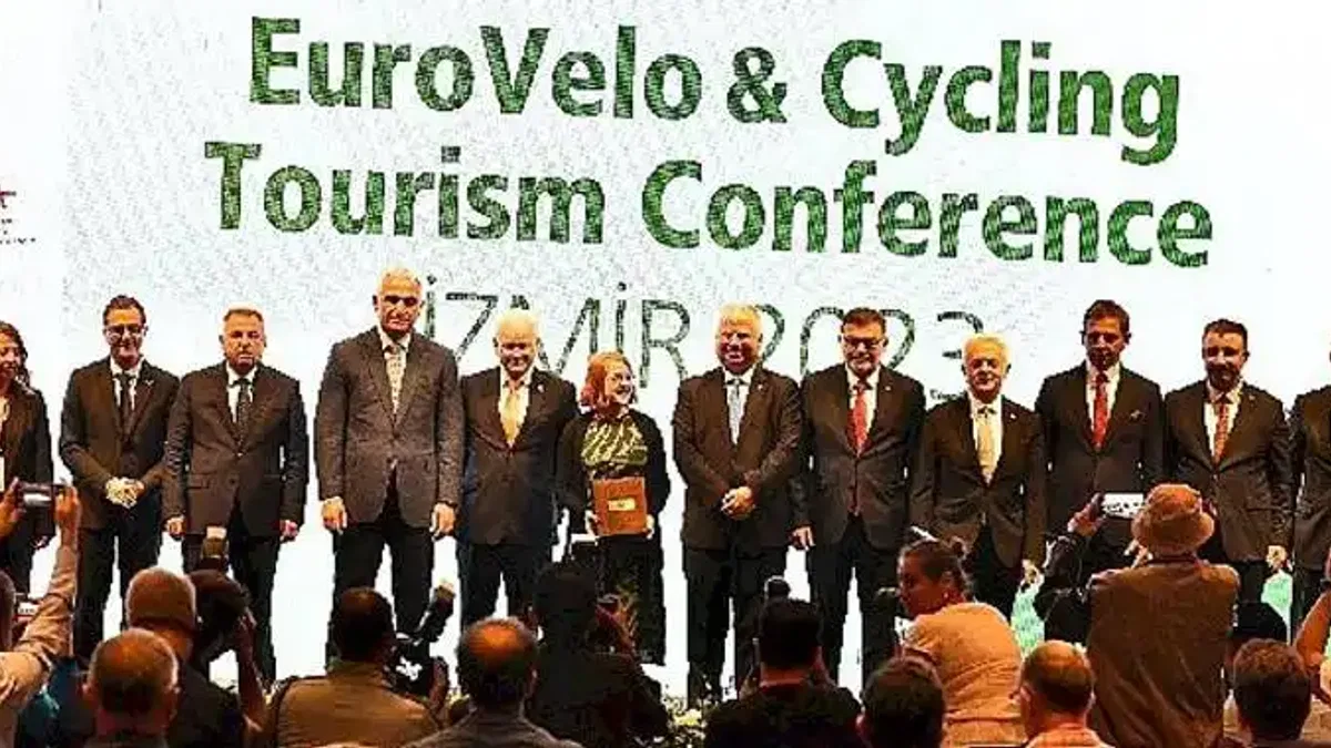 Avrupa'nın bisikletçileri İzmir'de