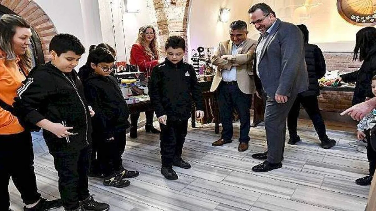 Koza Çocuk Akademi'den Renkli Sergi