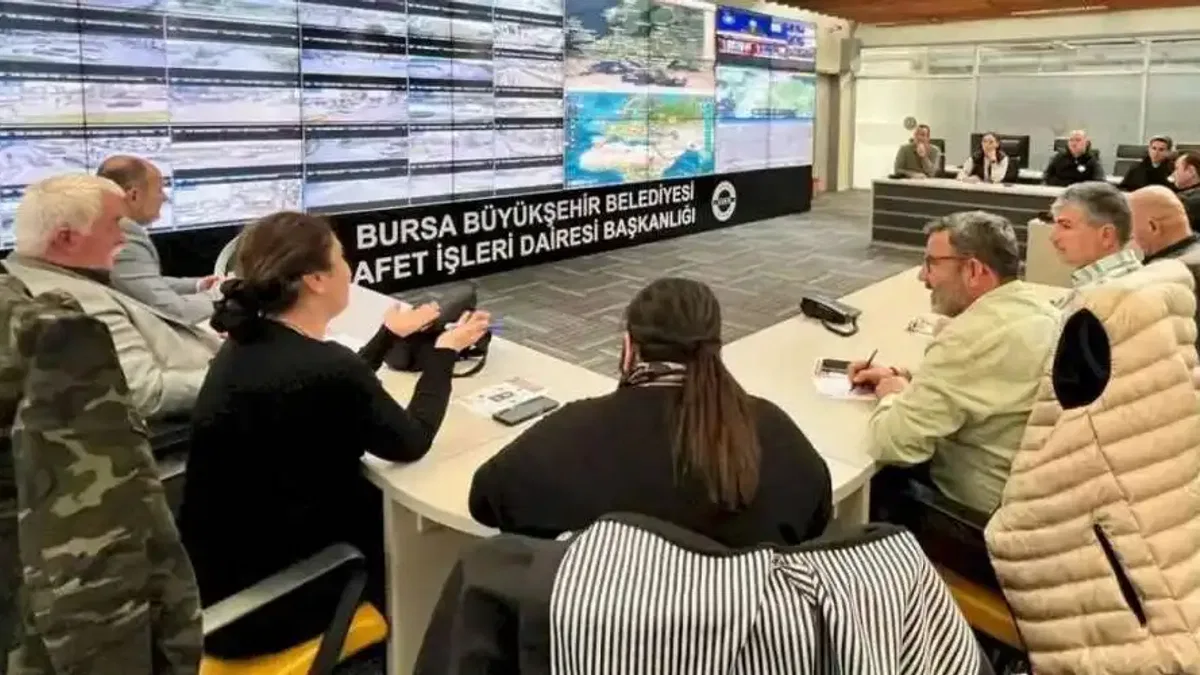 AKOM'da muhtarlarla toplantı düzenlendi