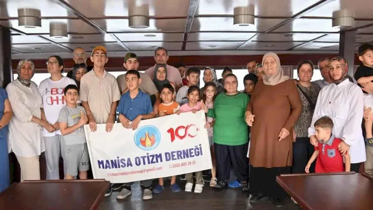 Manisa'da özel bireylerin hayatına dokunan gezi