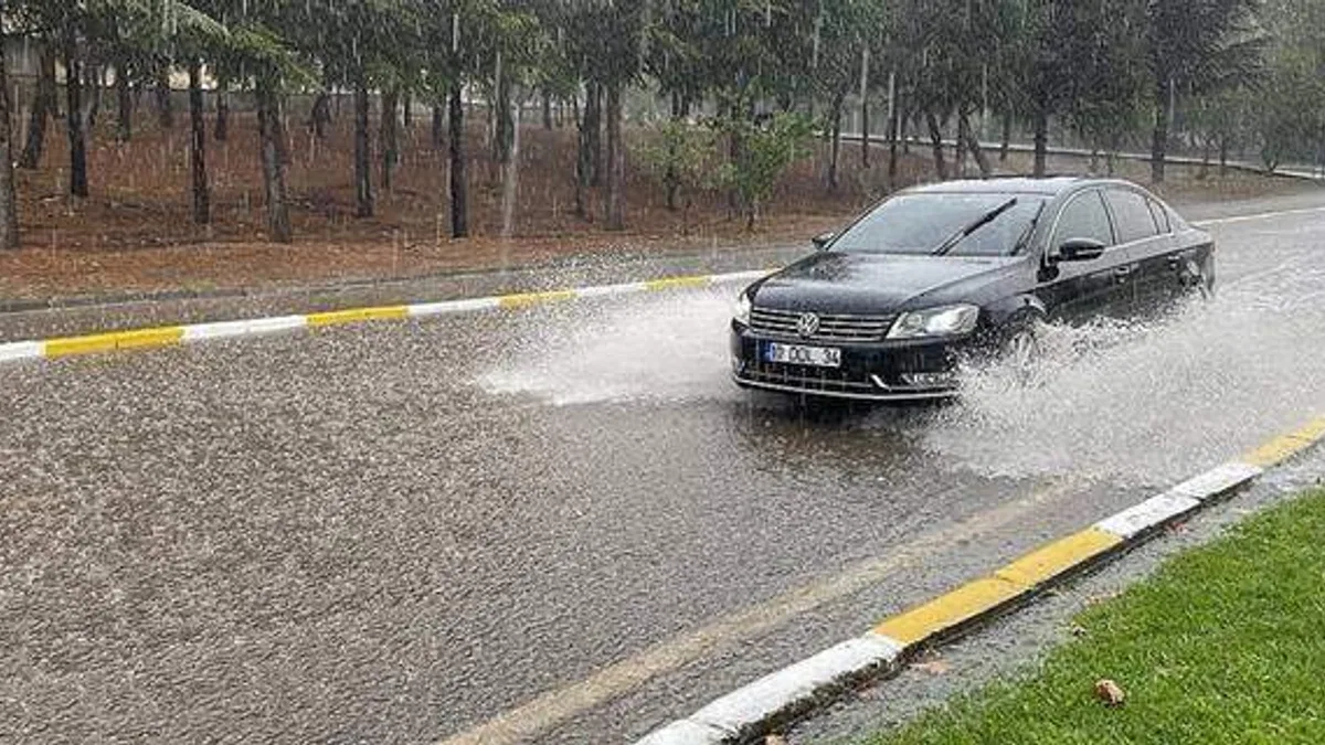Meteorolojiden, Balıkesir'de kuvvetli yağış uyarısı