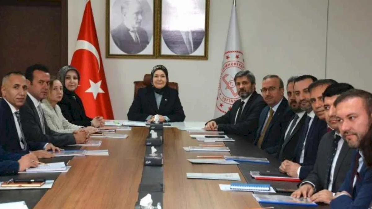MEB Yardımcısı Ökten'den Eskişehir teması