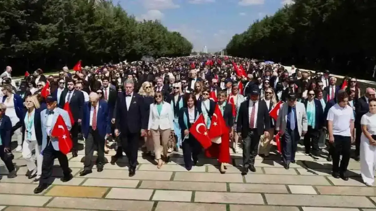 Türkiye Rotary ailesinden yeni döneme Anıtkabir’den güçlü mesaj