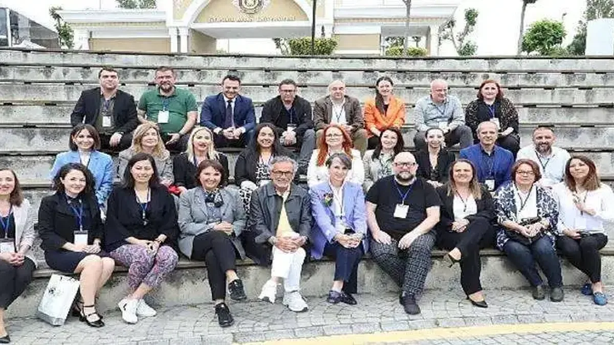 Afet Yönetiminde Kamuoyu Algısını Yöneten Kilit Meslek: Halkla İlişkiler