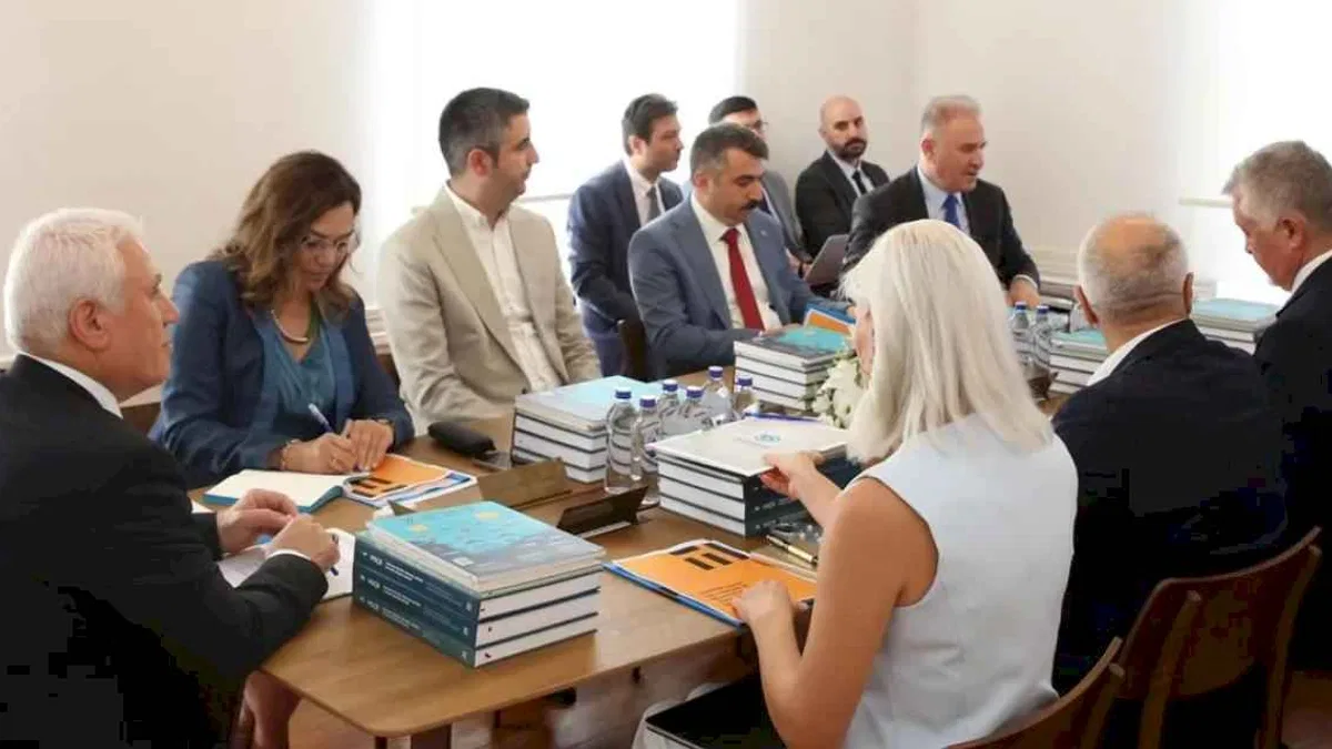 MBB'de öncelilkli gündem sokak hayvanları ve deprem
