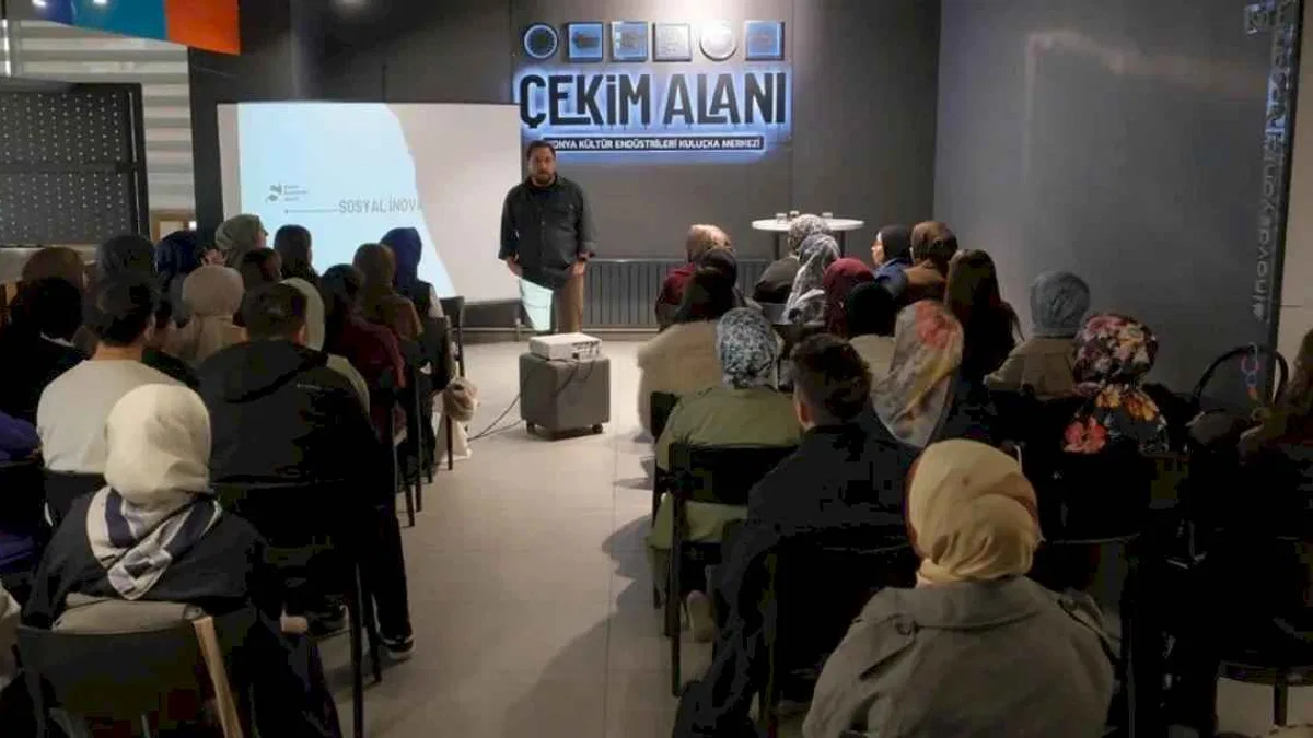 Konya’da ‘Mekân, Hafıza ve Kadınlar Pazarı’ kitap galası