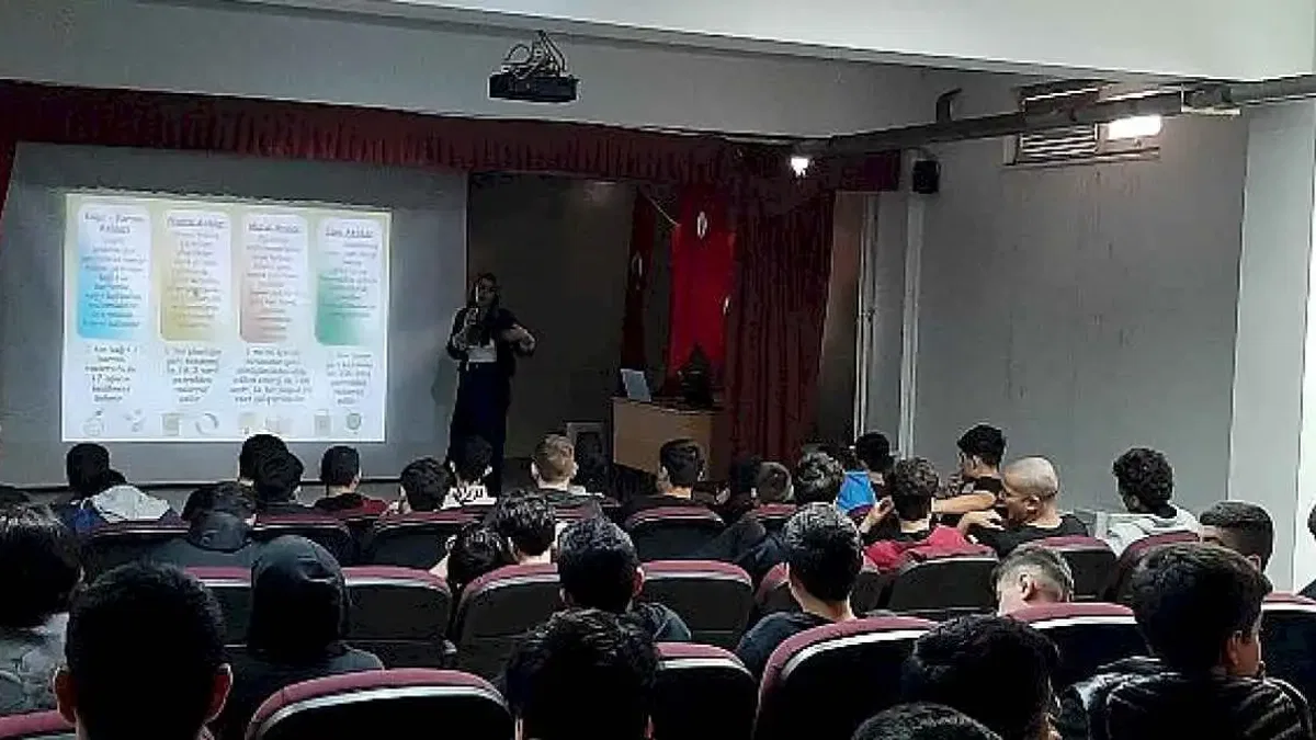 Bayrampaşa Belediyesi'nden öğrencilere geri dönüşüm eğitimi