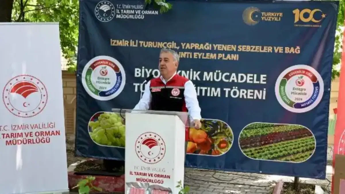 "İzmir’de üzümde ilaç kalıntısına geçit vermeyeceğiz"