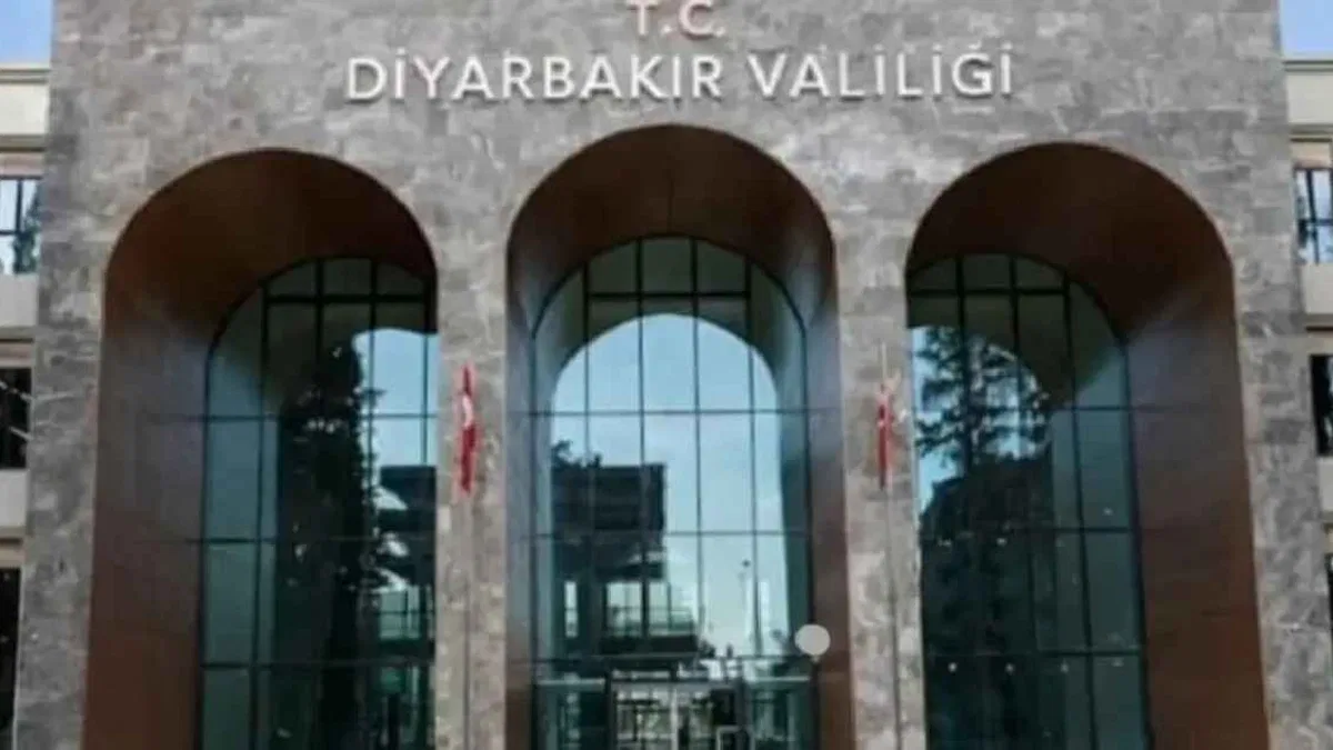 Diyarbakır’da arazide erkek cesedi bulunmuştu... Valilikten açıklama geldi