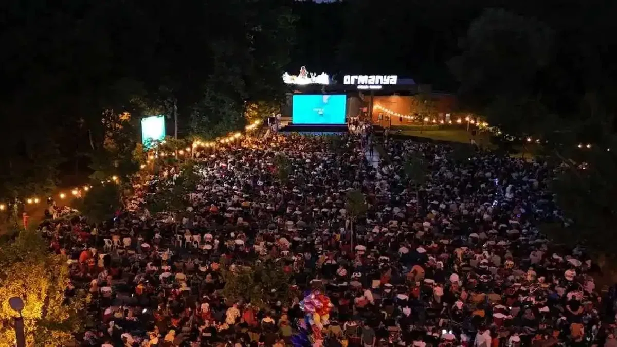 Orman içinde sinema keyfi