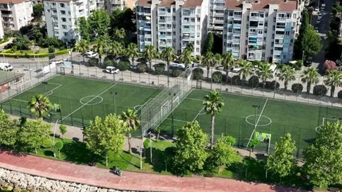 Kocaeli Büyükşehir’den kırsala 12 futbol sahası