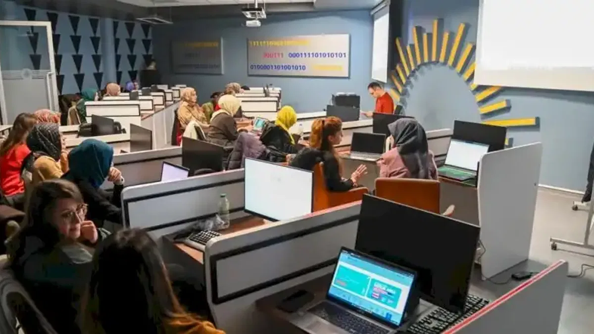 Konya Selçuklu’da öğretmenlere yapay zeka atölyeleri başladı
