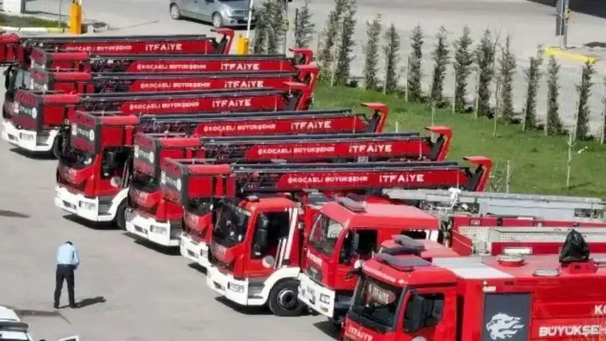 Kocaeli'de yeni araçlar İtfaiyenin gücüne güç katacak
