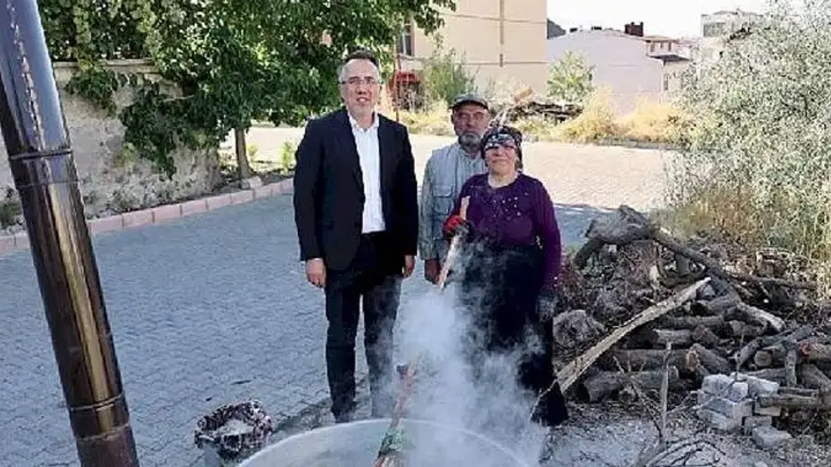 Başkan Savran, 20 Temmuz ve Yeni Mahalle'de esnaf ve ev ziyaretlerinde bulundu