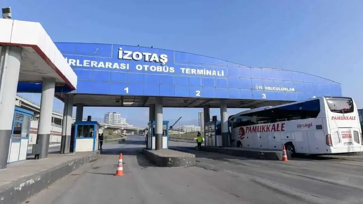 İzmir Otogarı’nda tahliye süreci tamamlandı! İşletme Büyükşehir'e geçiyor