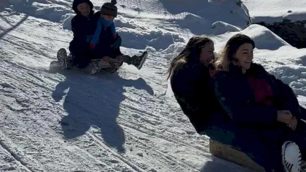 Erzurum Narman'da karne öncesi neşeli anlar